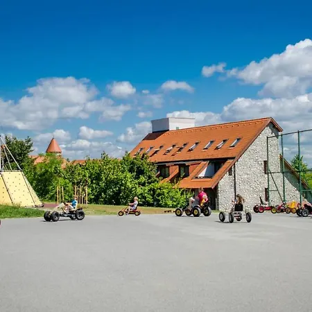 Kolping Family Hotel 4*