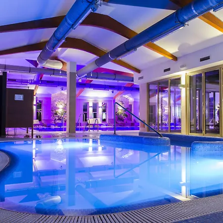 酒店 Kolping Family 4*